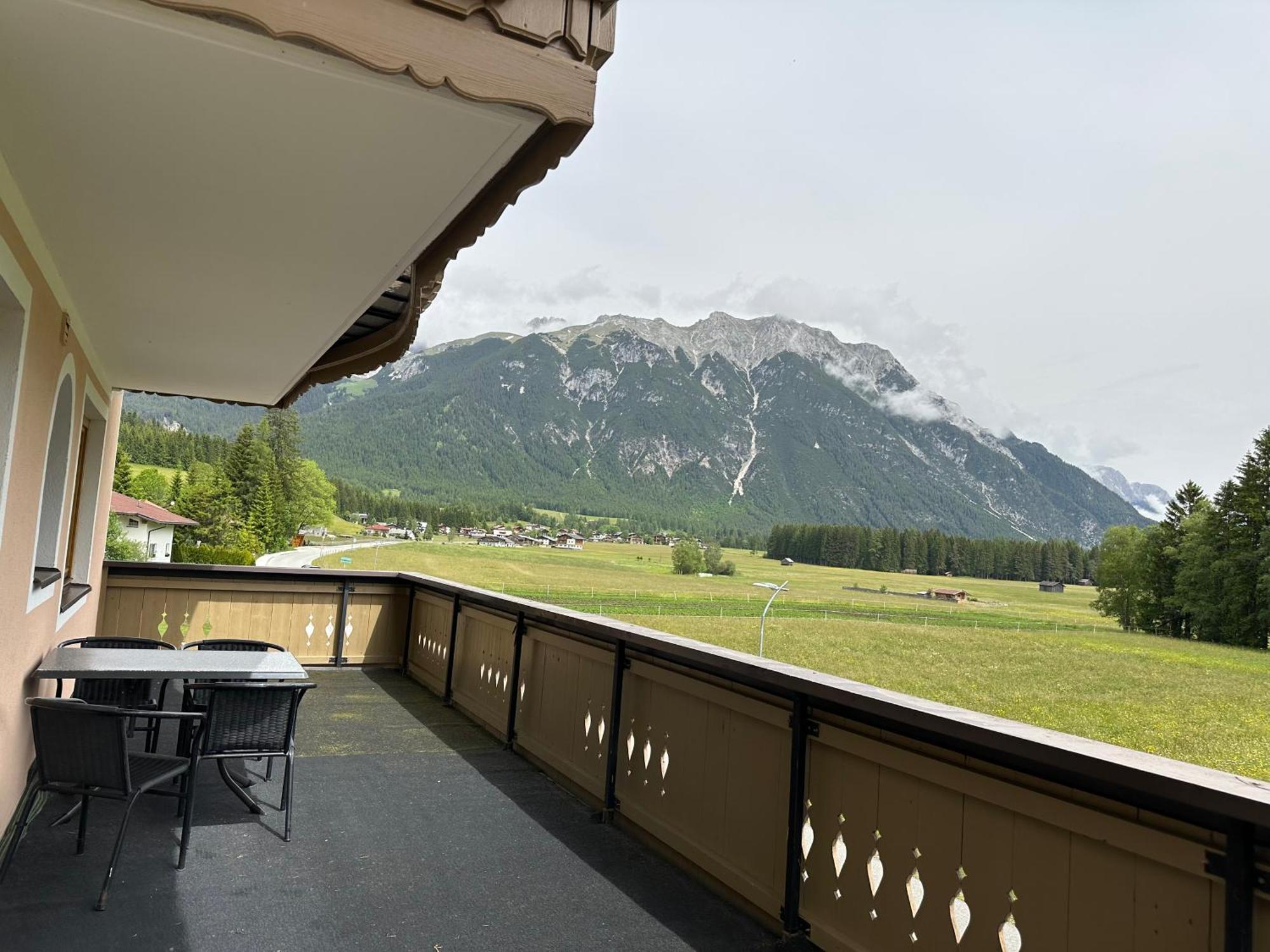 Apartamento Haus Am Waldrand Leutasch Exterior foto